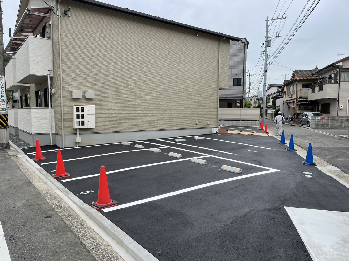 旭町一丁目駐車場舗装工事